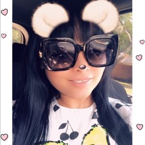 Meet your Posher, Denise